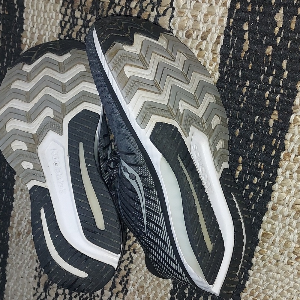 Saucony Power Run Guide 13 Shoes - Picture 5 of 8